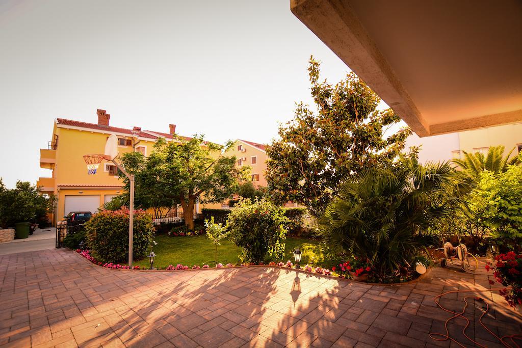 Apartments Villa Nataly Zadar Exterior photo