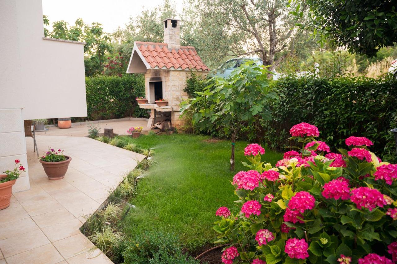 Apartments Villa Nataly Zadar Exterior photo